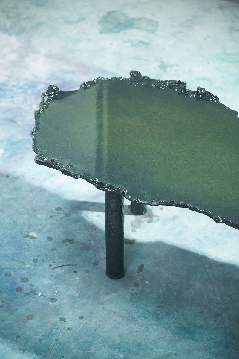 Arena A002, coffee table with five legs, by Maarten Alexander. Photo 2 of 12.