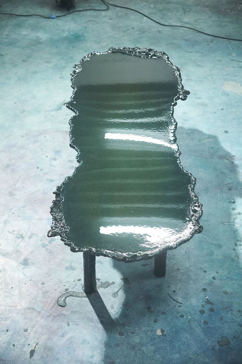 Arena A002, coffee table with five legs, by Maarten Alexander. Photo 3 of 12.