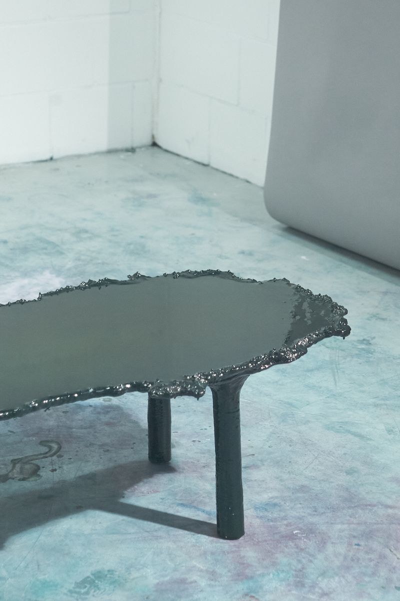 Arena A002, coffee table with five legs, by Maarten Alexander. Photo 9 of 12.