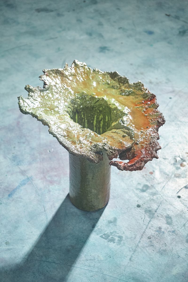 Arena A008, vase, by Maarten Alexander. Photo 1 of 11.
