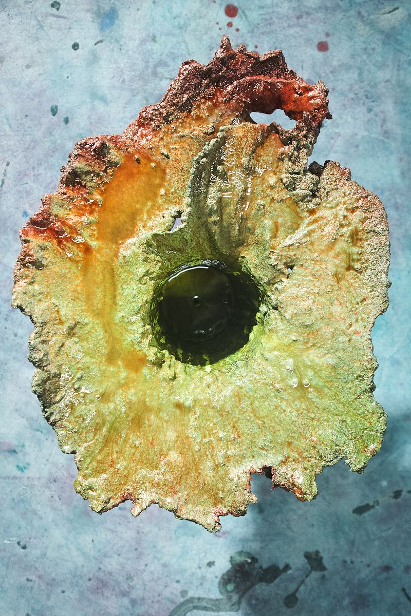 Arena A008, vase, by Maarten Alexander. Photo 6 of 11.