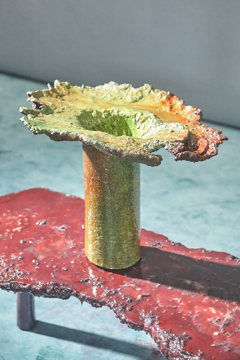Arena A008, vase, by Maarten Alexander. Photo 8 of 11.